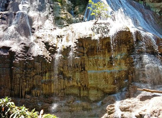 indonesia/central-papua/attraction/karmon-waterfall