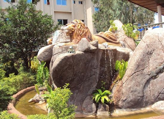 sierra-leone/river-number-two-beach/attraction/sierra-leone-peace-culture-monument