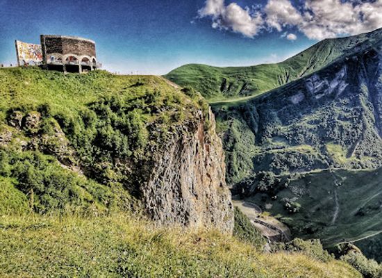 georgia/gudauri/attraction/jvari-pass