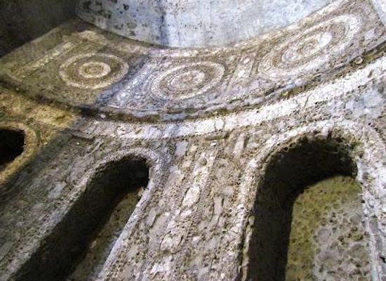 italy/rome/attraction/ninfeo-di-via-degli-annibaldi