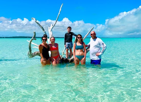 the-bahamas/eleuthera/attraction/island-charters-pigs-and-fishing-excursions