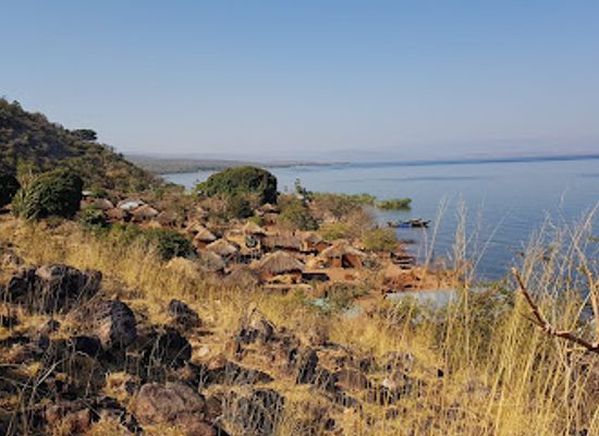 zambia/lake-tanganyika/attraction/luke-s-beach