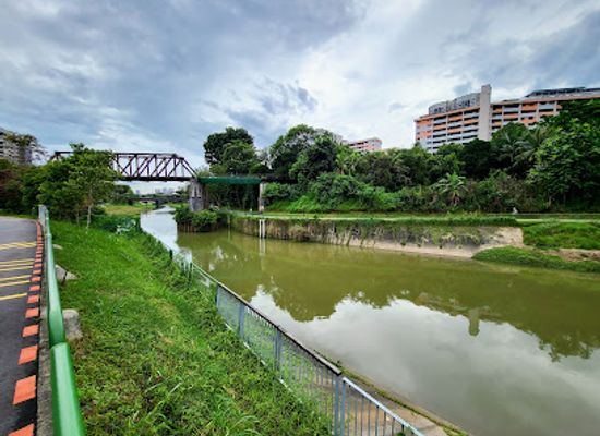 singapore/clementi/attraction/old-jurong-railway-line-bridge