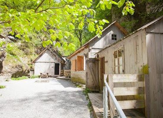 slovenia/bohinj/attraction/the-franja-partisan-hospital