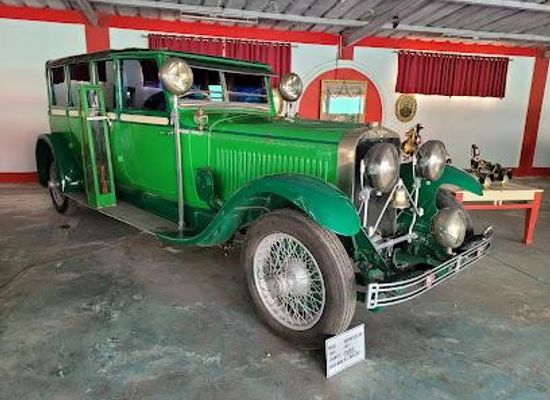 india/ahmedabad/attraction/auto-world-vintage-car-museum