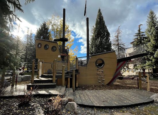 colorado/vail/attraction/pirate-ship-playground
