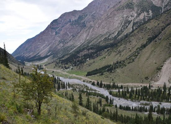 kyrgyzstan/jety-oguz-valley/attraction/barskoon-waterfall-valley-camp