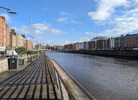 ireland/dublin/attraction/liffey-boardwalk