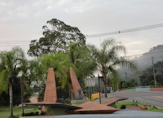 puerto-rico/puerto-rican-cordillera/attraction/monumento-al-comandante-fernando-luis-ribas-dominicci