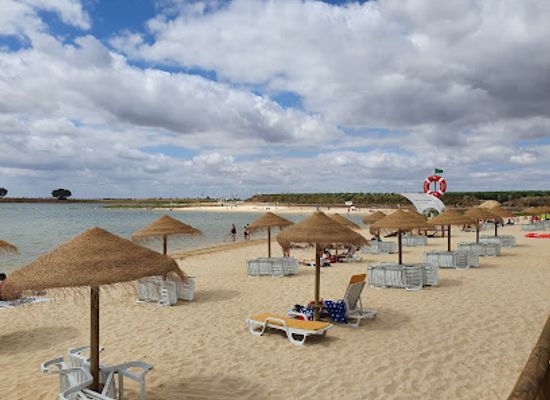 portugal/alentejo-coast/attraction/river-beach-cinco-reis