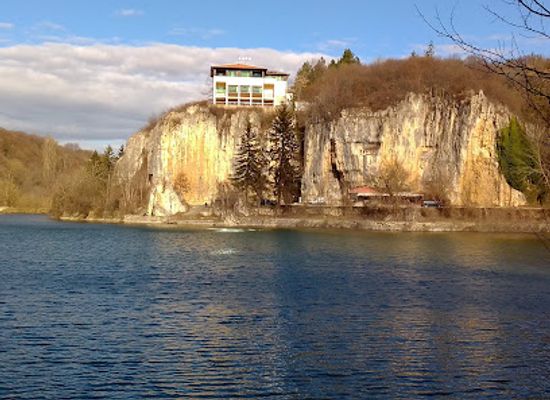 bulgaria/pleven/attraction/wine-museum