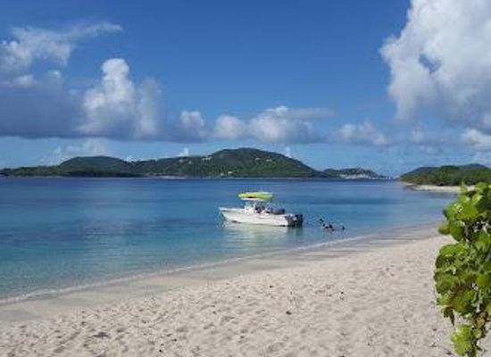 british-virgin-islands/tortola/attraction/long-bay-beach-beef-island