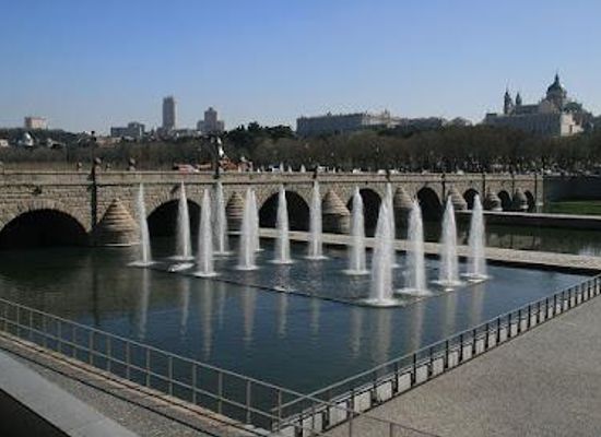 spain/madrid-community/attraction/puente-de-segovia