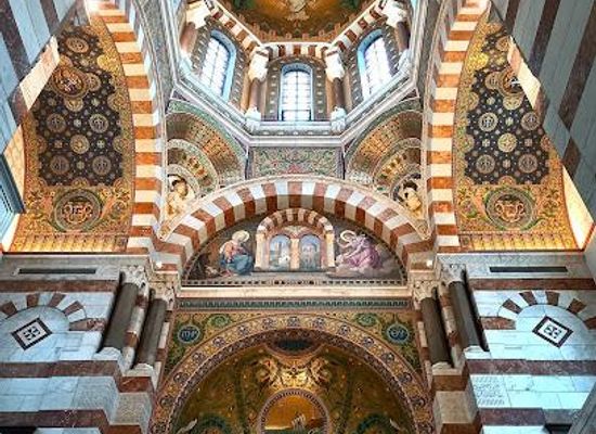 france/aix-en-provence/attraction/basilica-of-notre-dame-of-la-garde-at-marseille