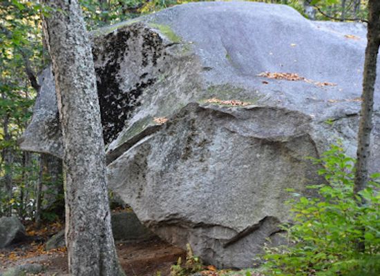 new-hampshire/grafton-county/attraction/boise-rock