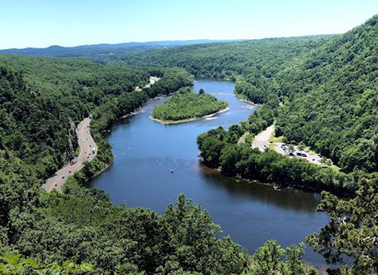 pennsylvania/appalachian-mountains/attraction/mount-tammany