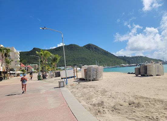 sint-maarten/great-bay-beach/attraction/saint-martin-of-tours-catholic-church