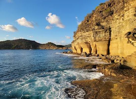antigua-and-barbuda/saint-philip/attraction/pillars-of-hercules
