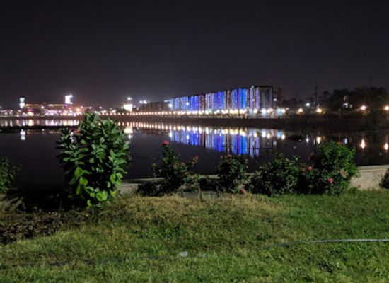 india/chhattisgarh/attraction/national-flag-telibandha-talab-raipur