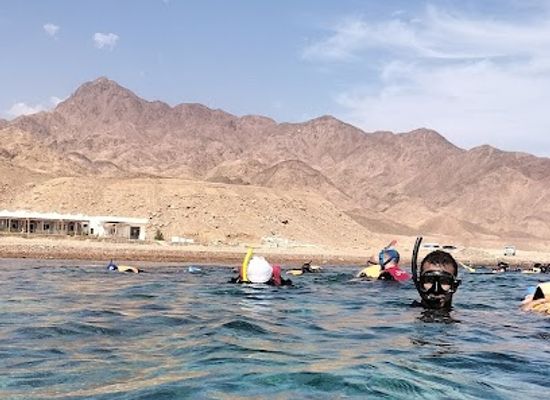 egypt/dahab/attraction/dahab-plavanye-s-maskoy