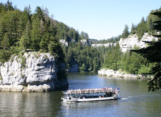 france/franche-comte/attraction/bateaux-du-saut-du-doubs