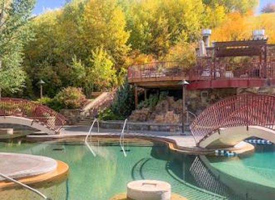 colorado/steamboat-springs/attraction/old-town-hot-springs