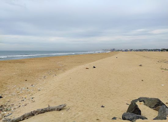 india/chennai/attraction/world-s-second-longest-urban-beach-marina-beach-point