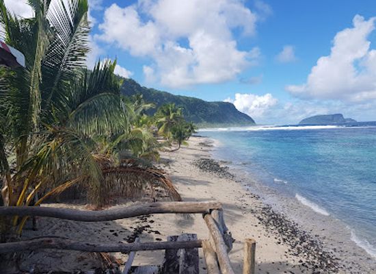 samoa/tuamasaga/attraction/lalomanu-beach-fales