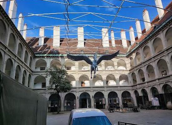 austria/vienna/attraction/stallburg