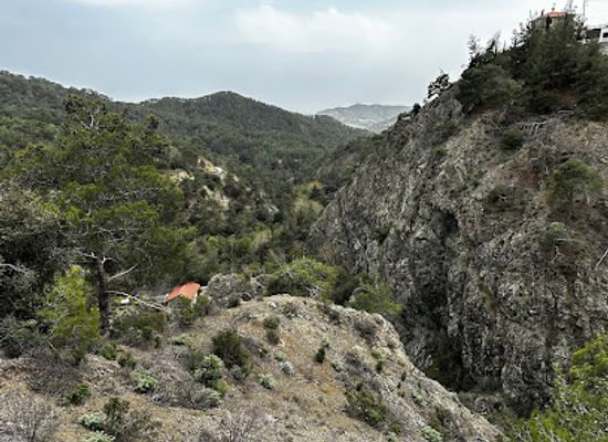 cyprus/troodos-mountains/attraction/millomeris-waterfall