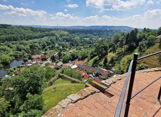 czechia/bohemia/attraction/michalovice-castle