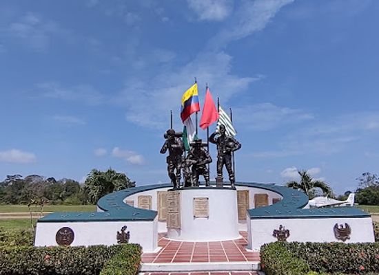 colombia/macarena-range/attraction/homenaje-a-los-heroes-caidos