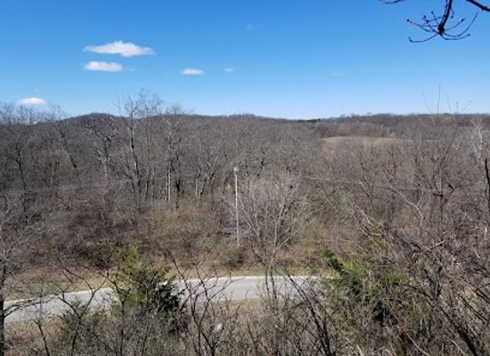 wisconsin/kettle-moraine/attraction/lone-tree-bluff