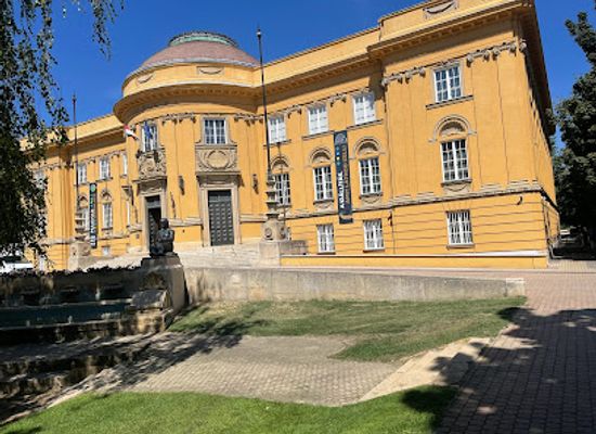 hungary/hajdusag/attraction/deri-museum