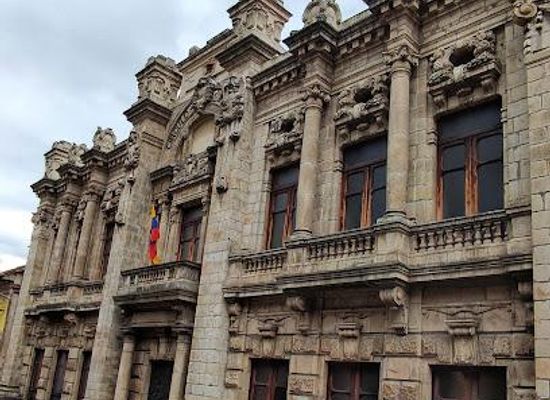 ecuador/quito/attraction/antiguo-circulo-militar