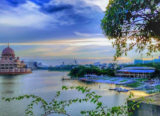 malaysia/klang-valley/attraction/seri-perdana-bridge