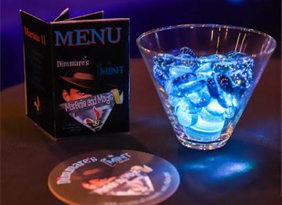 nevada/red-rock-canyon-national-conservation-area/attraction/dimmare-s-martinis-and-magic-with-a-twist-of-comedy-a-hula-girl