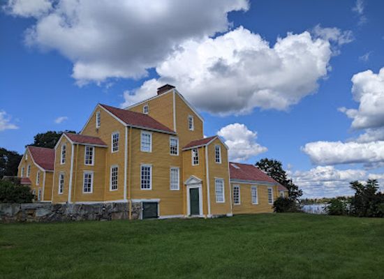 new-hampshire/strafford-county/attraction/wentworth-coolidge-mansion