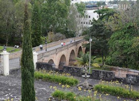 colombia/popayan/attraction/puente-del-humilladero