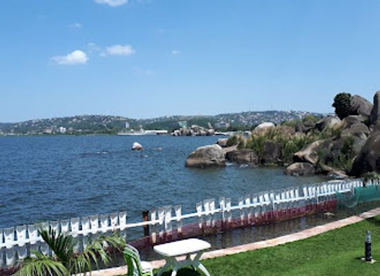 tanzania/mwanza/attraction/rock-beach-garden