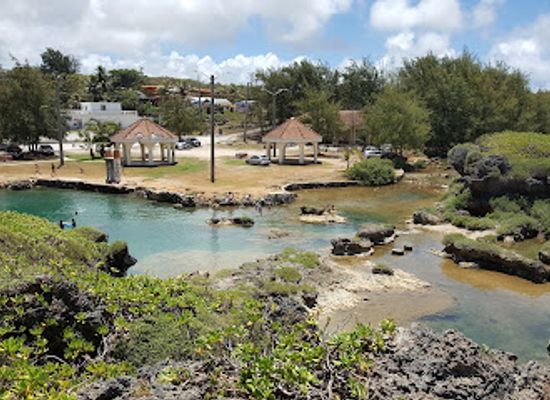 guam/ypao-beach-park/attraction/inarajan-natural-pool