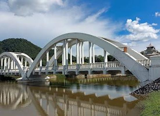 thailand/lanna/attraction/tha-chomphu-white-bridge-saphan-khao