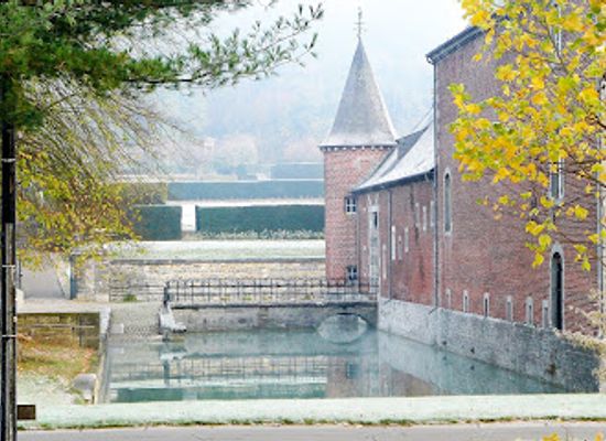 belgium/entre-sambre-et-meuse/attraction/domaine-de-franc-waret