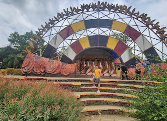 philippines/northern-mindanao/attraction/impasugong-tourism-center