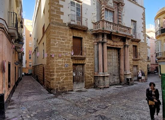 spain/cadiz/el-populo/attraction/casa-palacio-del-almirante