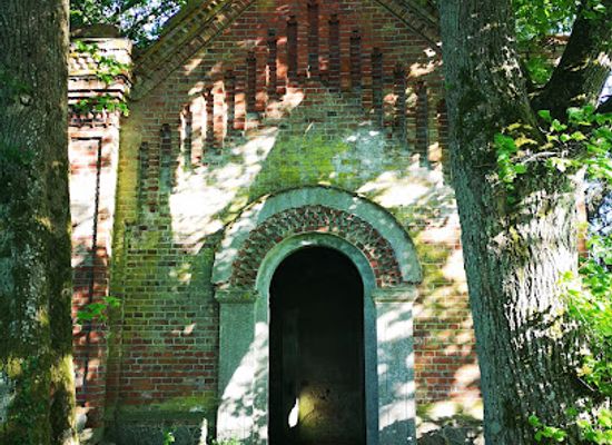 poland/drawa-national-park/attraction/kaplica-z-poczatku-xxw