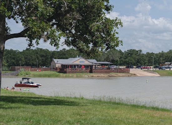 texas/brazos-valley/attraction/lake-bryan