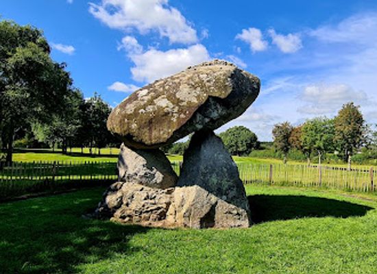 ireland/county-louth/attraction/proleek-dolmen