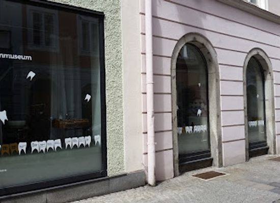 austria/linz/attraction/zahnmuseum-linz