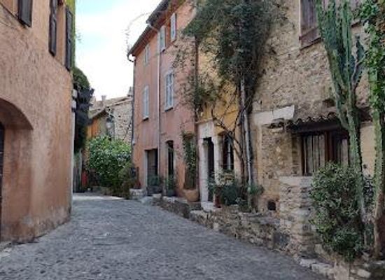 france/nice/attraction/haut-de-cagnes